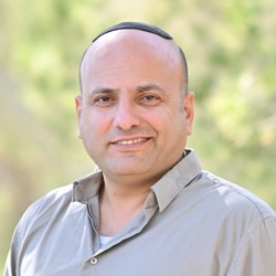 רו"ח אמנון אלמוגרבי 